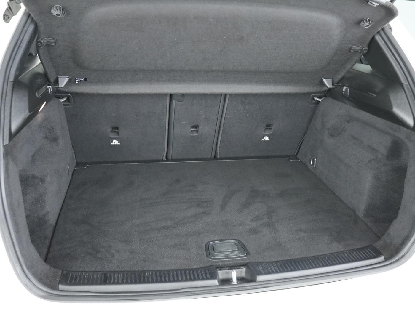 Mercedes-Benz B 180 d Bild 22