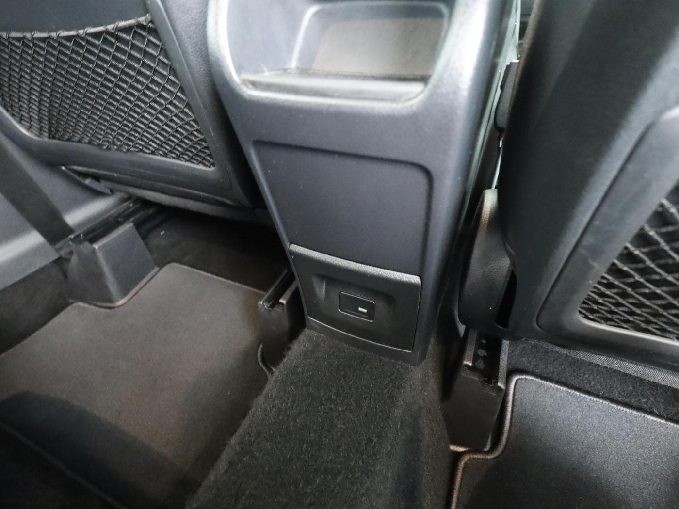 Mercedes-Benz B 180 d Bild 23