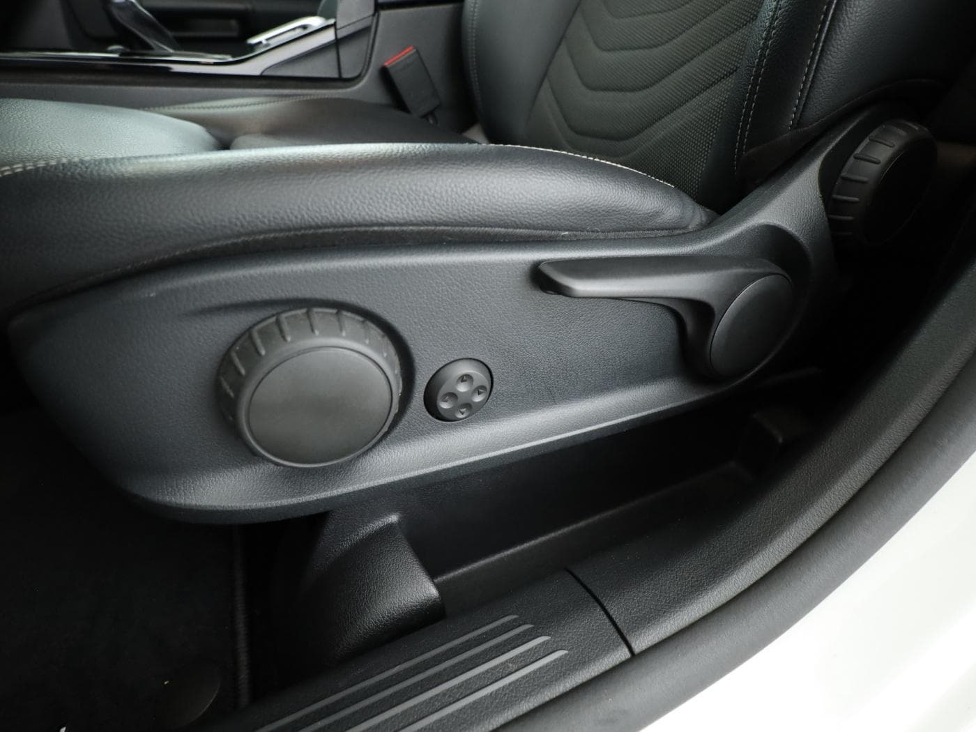 Mercedes-Benz B 180 d Bild 25