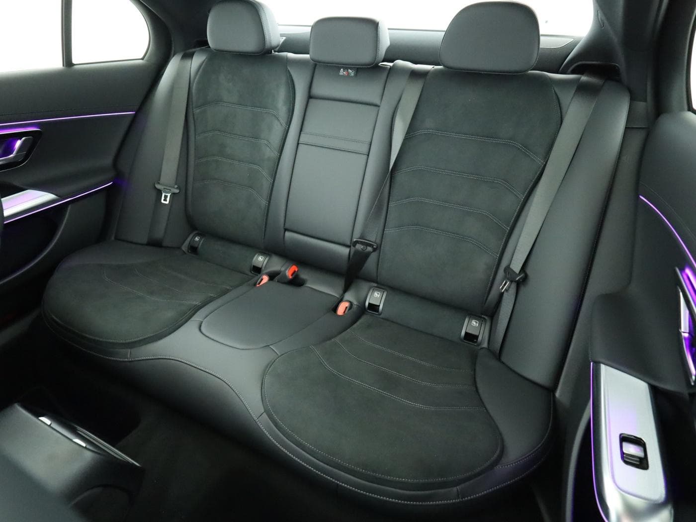 Mercedes-Benz E 220 d Bild 18