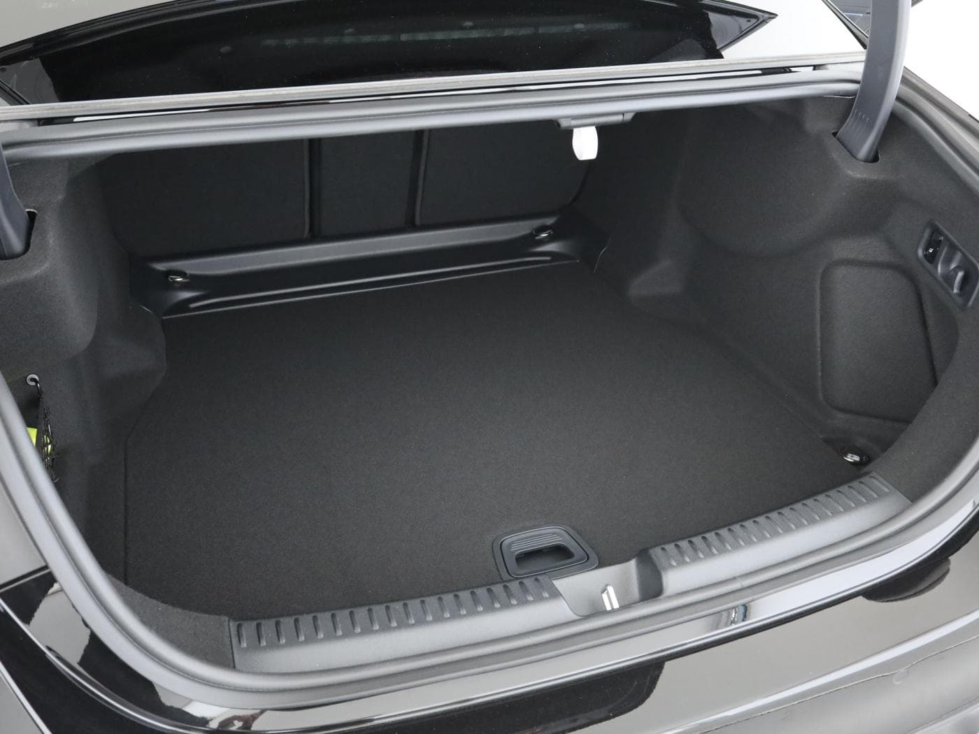 Mercedes-Benz E 220 d Bild 23