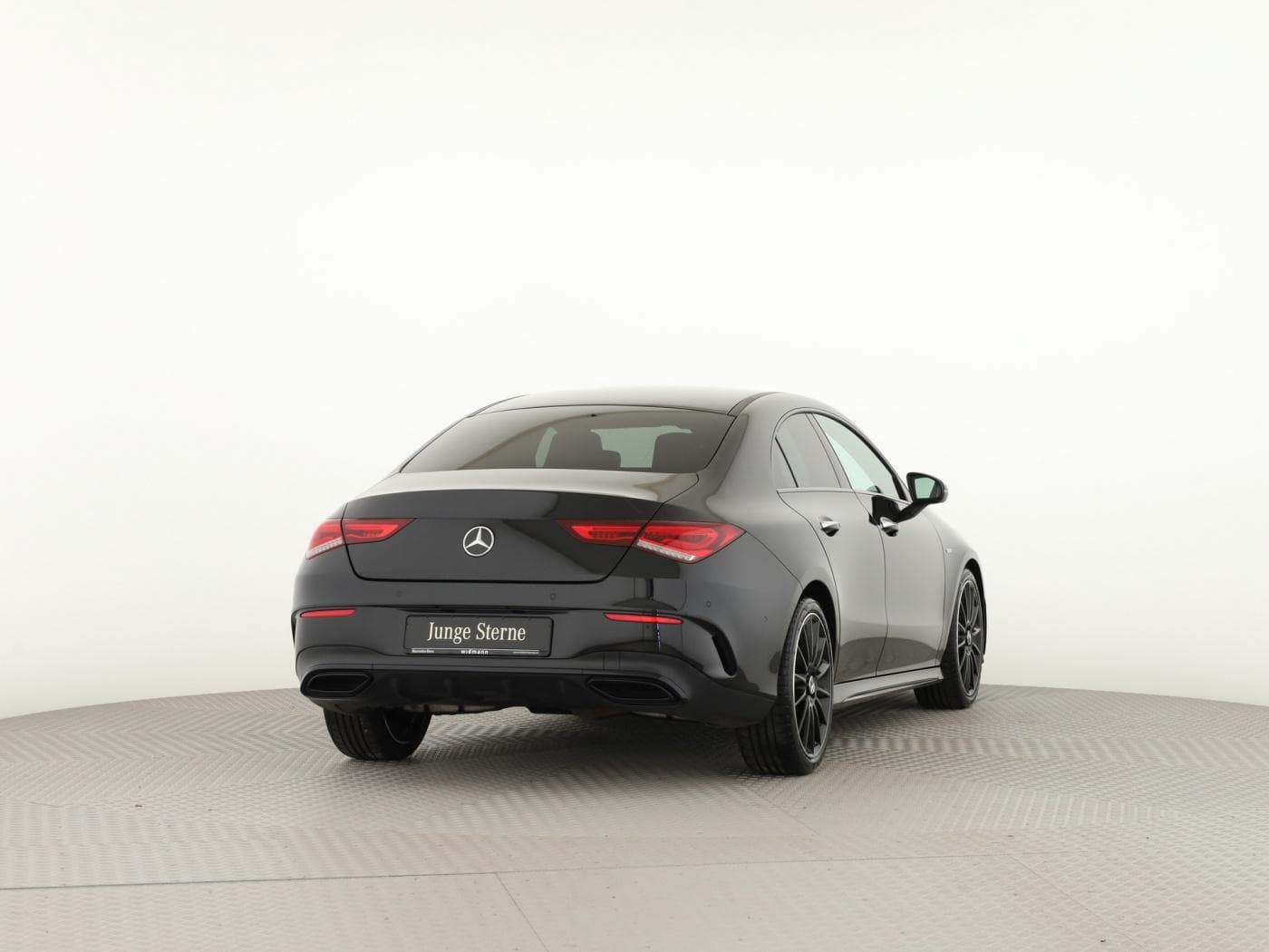 Mercedes-Benz CLA 220 d Bild 2
