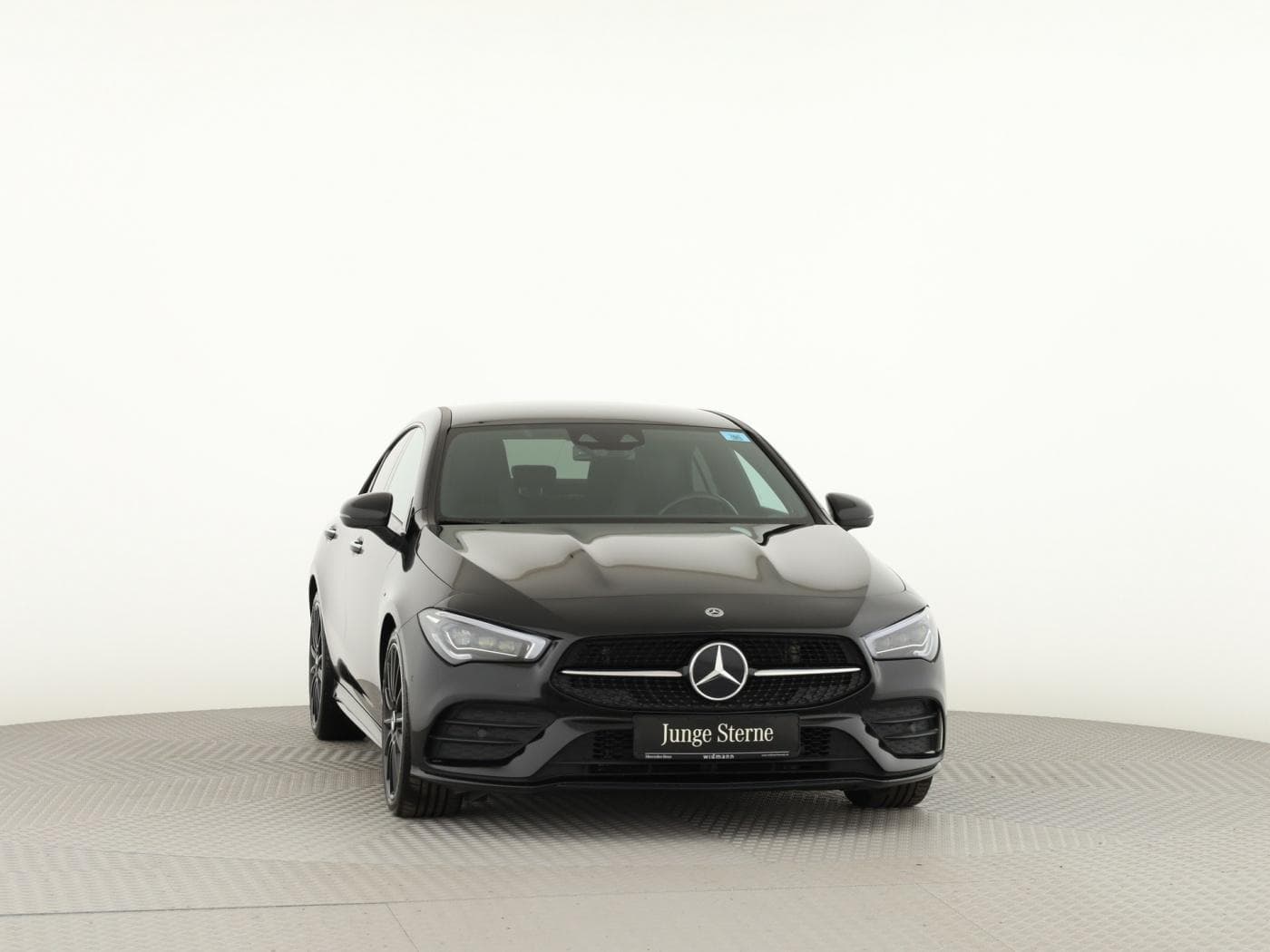 Mercedes-Benz CLA 220 d Bild 3