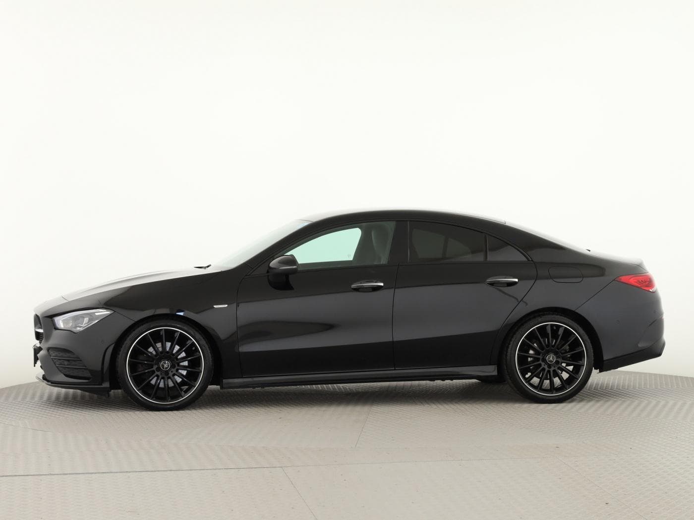 Mercedes-Benz CLA 220 d Bild 7