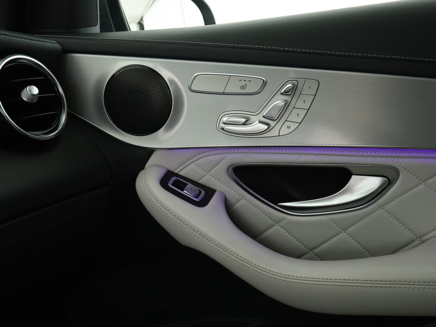 Mercedes-Benz GLC 300 e 4M Coup Bild 16