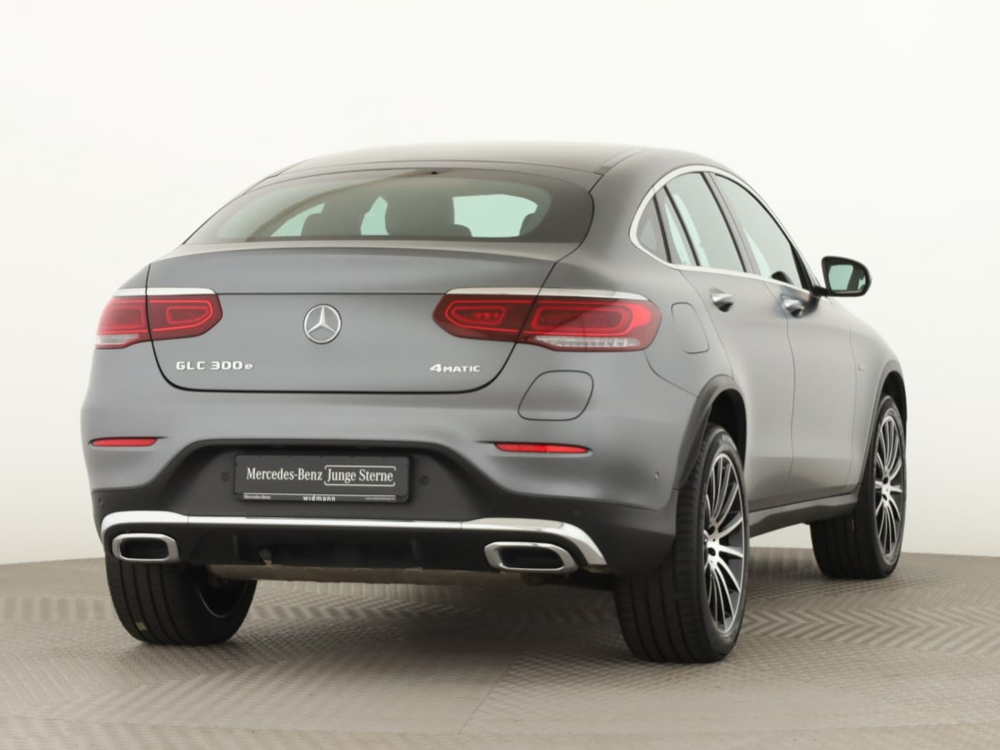 Mercedes-Benz GLC 300 e 4M Coup Bild 2