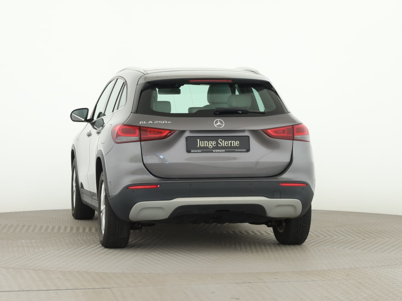 Mercedes-Benz GLA 250 e Bild 4
