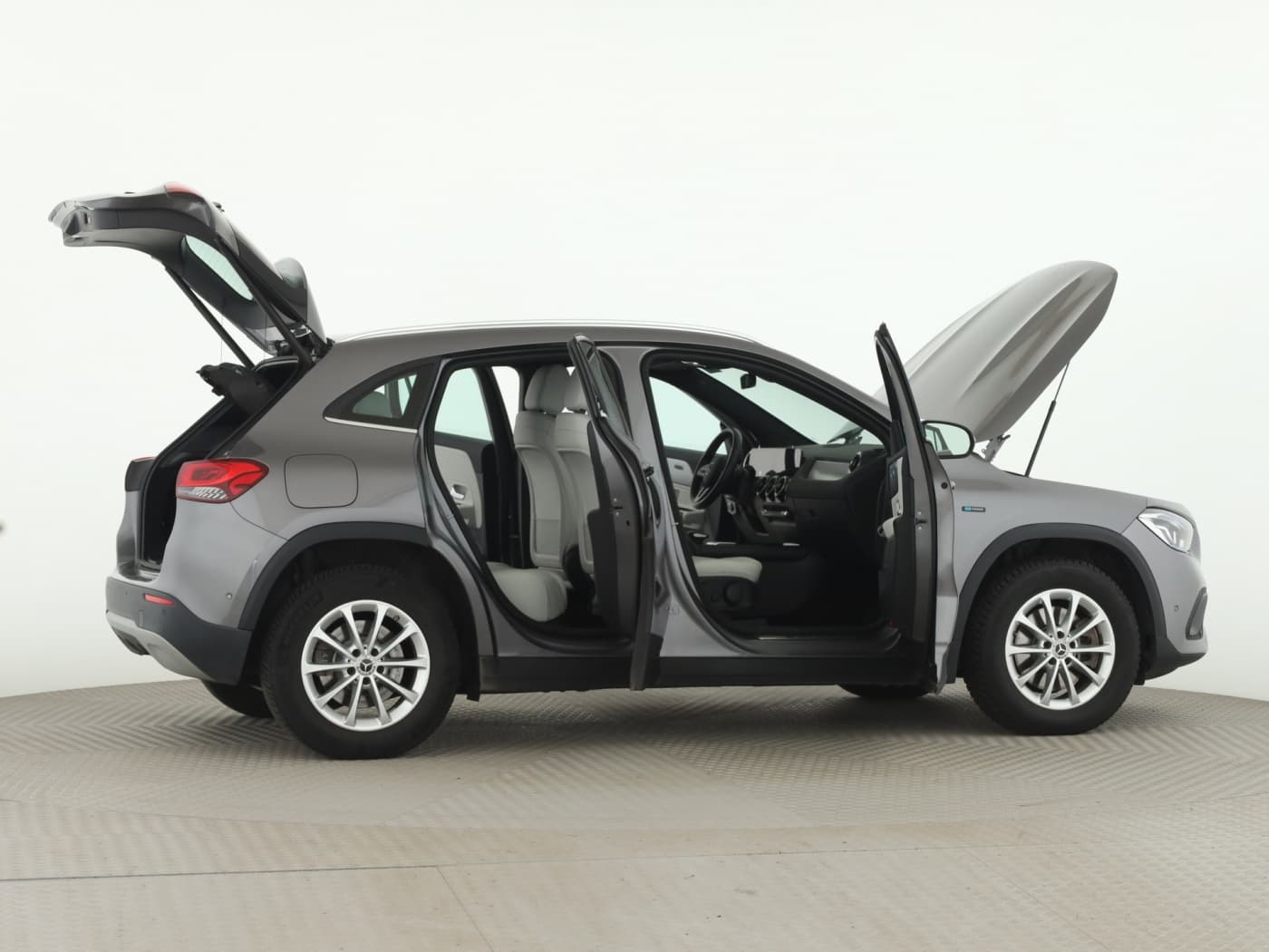 Mercedes-Benz GLA 250 e Bild 8