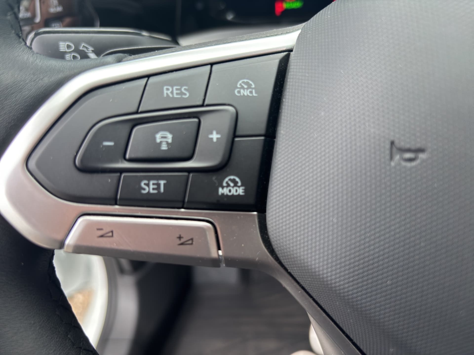 Volkswagen Golf Life 1.5 TSI 115 PS DSG NAVI ACC Harman Kardon Bild 22