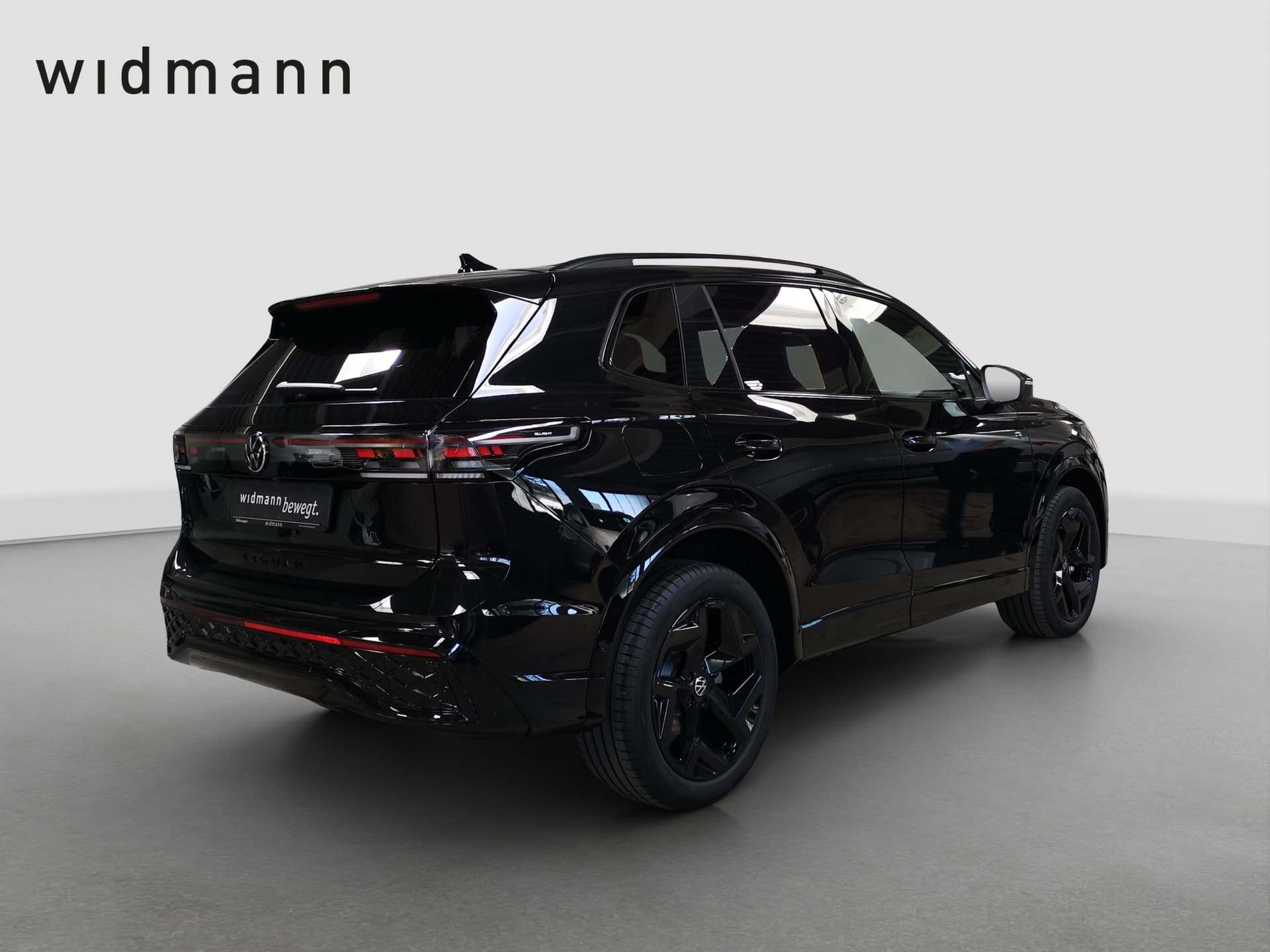 Volkswagen Tiguan R-Line 1.5 l eHybrid OPF / 85 kW (115 PS) 6-Gang-Doppelkupplungsgetriebe DSG Bild 2
