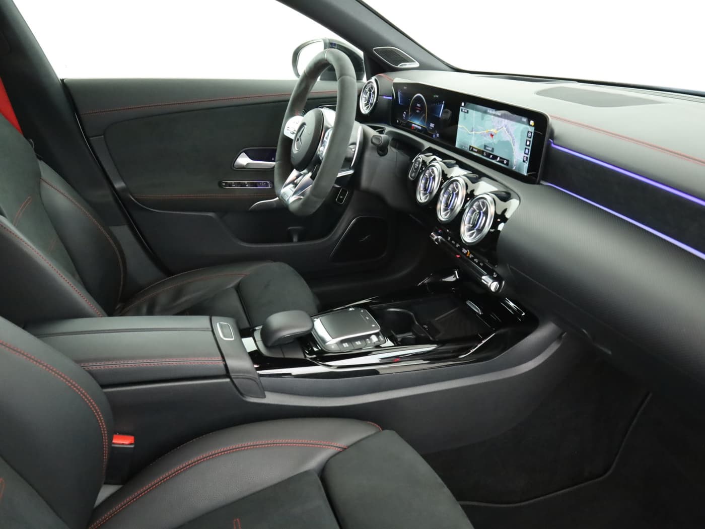 Mercedes-Benz CLA 35 AMG 4M Bild 17