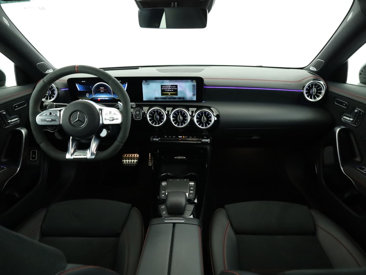 Mercedes-Benz CLA 35 AMG 4M Bild 19