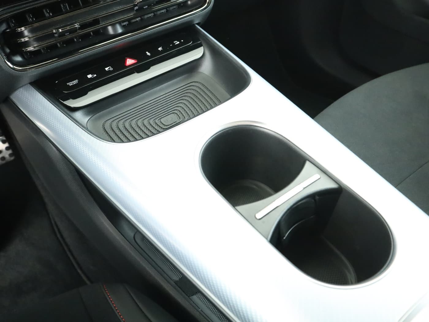 Mercedes-Benz CLA 250+ EQ Bild 15