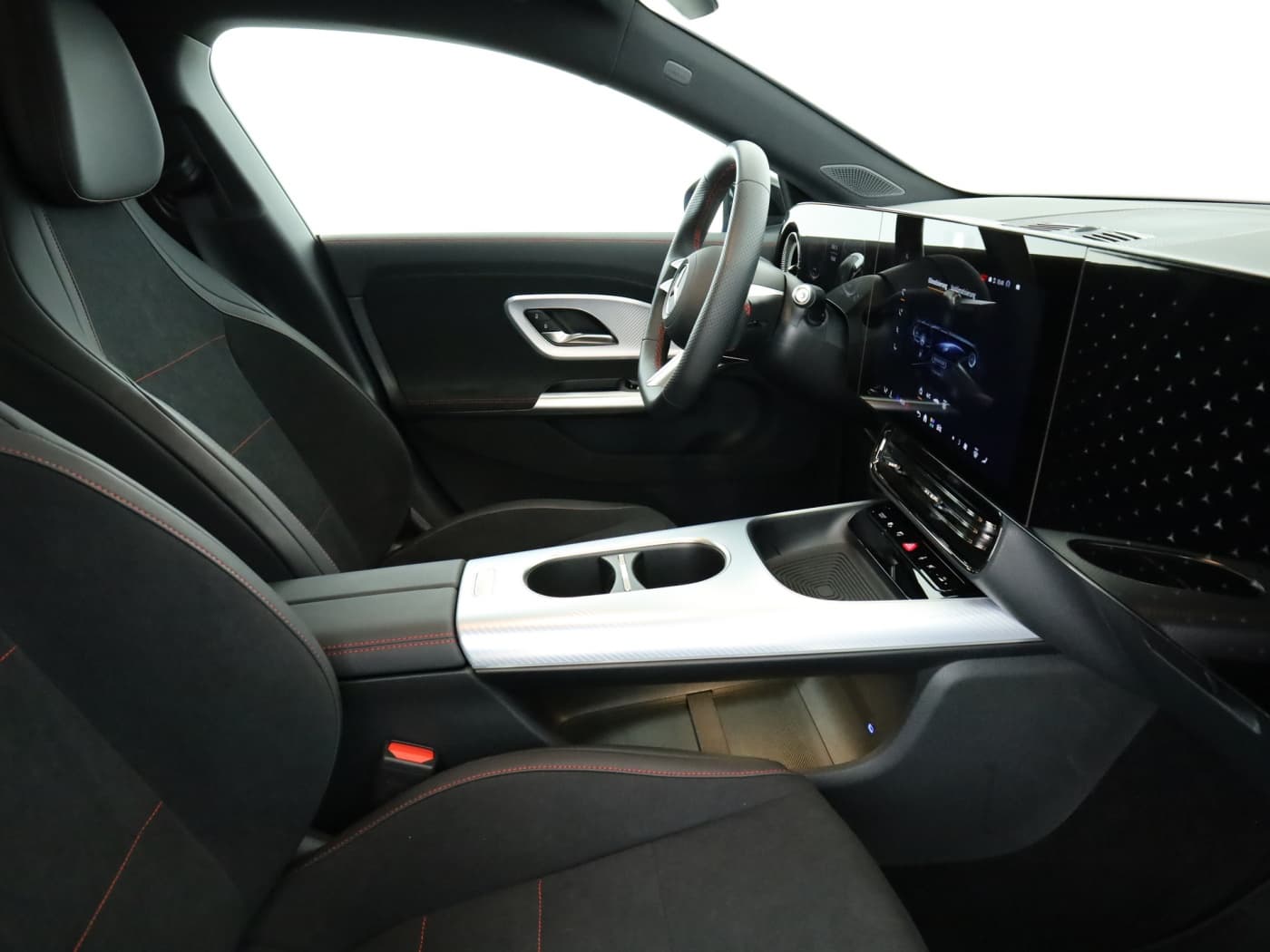 Mercedes-Benz CLA 250+ EQ Bild 17