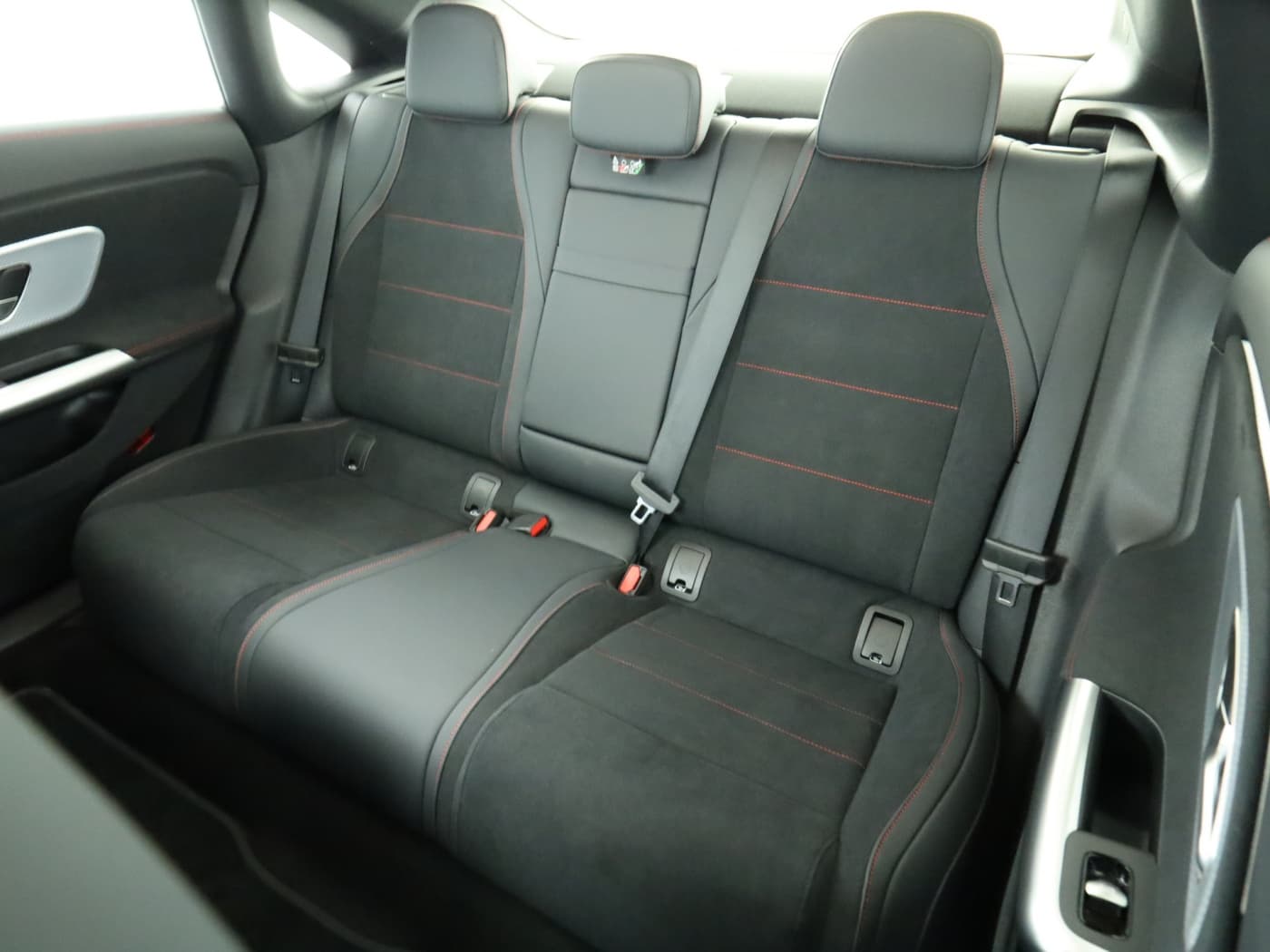 Mercedes-Benz CLA 250+ EQ Bild 18