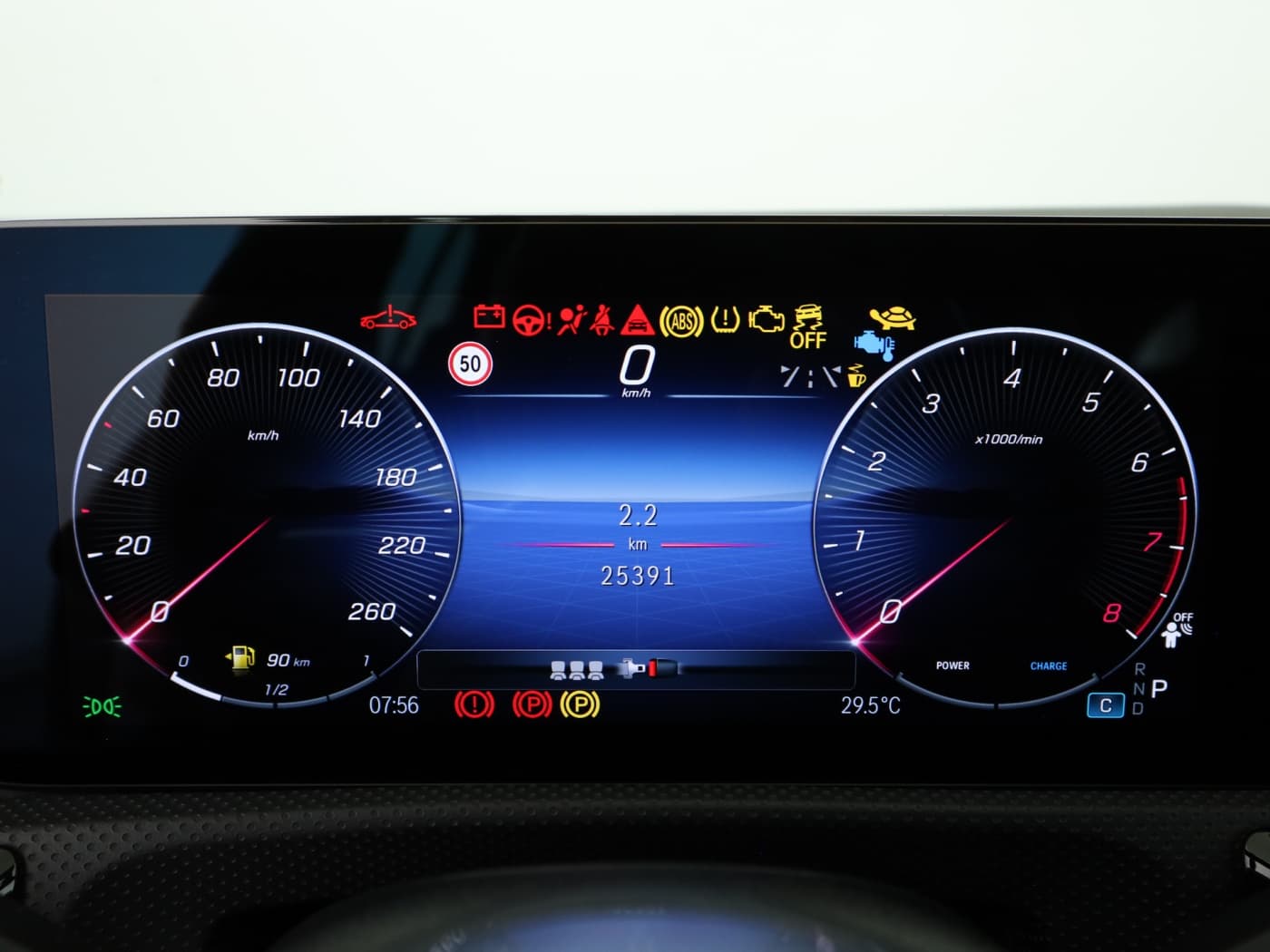 Mercedes-Benz CLA 180 SB Bild 12