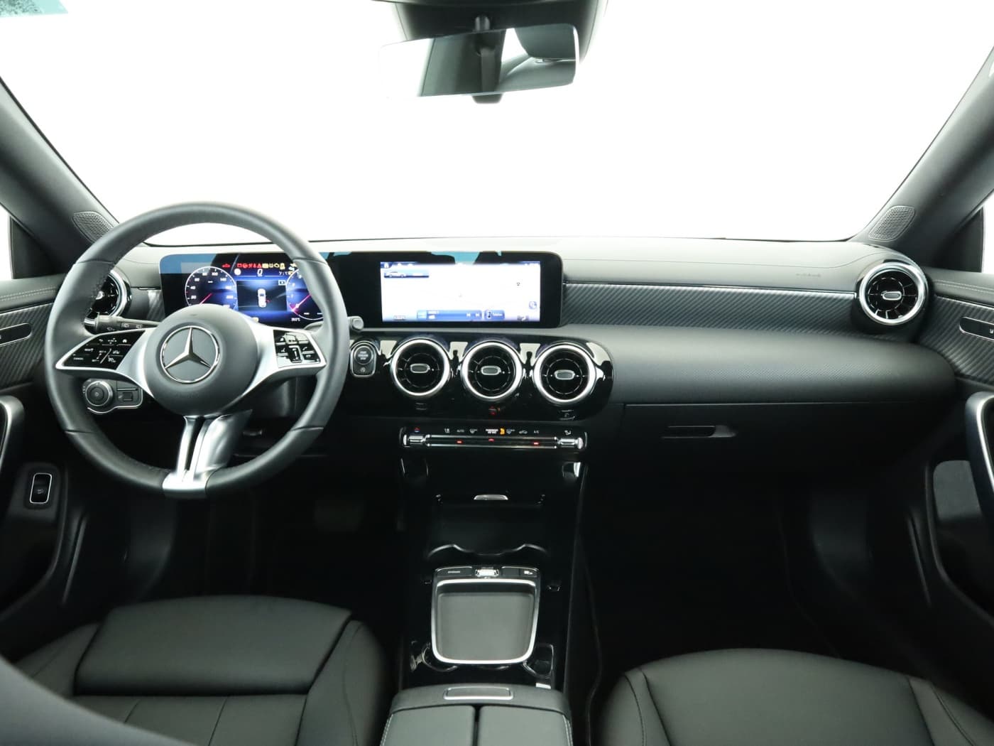Mercedes-Benz CLA 180 SB Bild 19