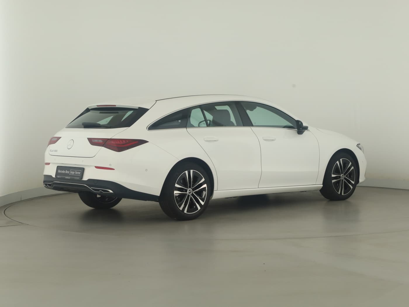 Mercedes-Benz CLA 180 SB Bild 6