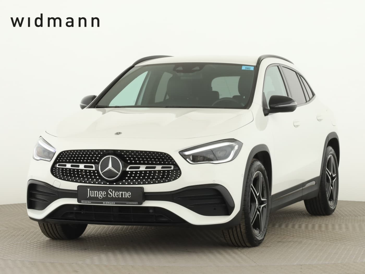 Mercedes-Benz GLA 200