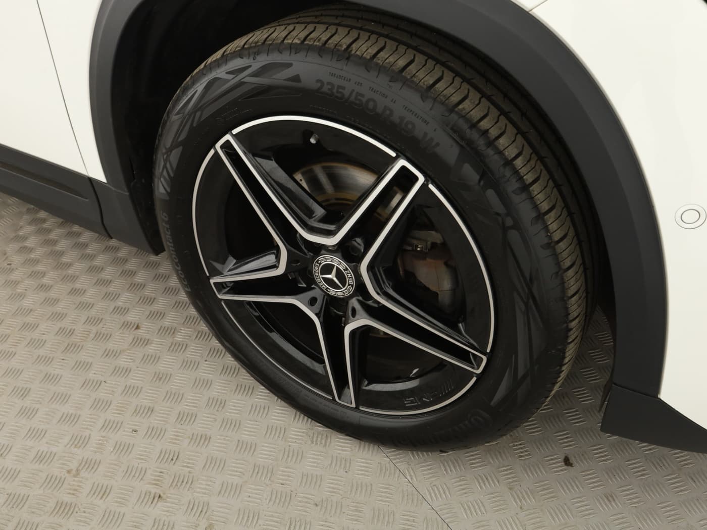 Mercedes-Benz GLA 200 Bild 21