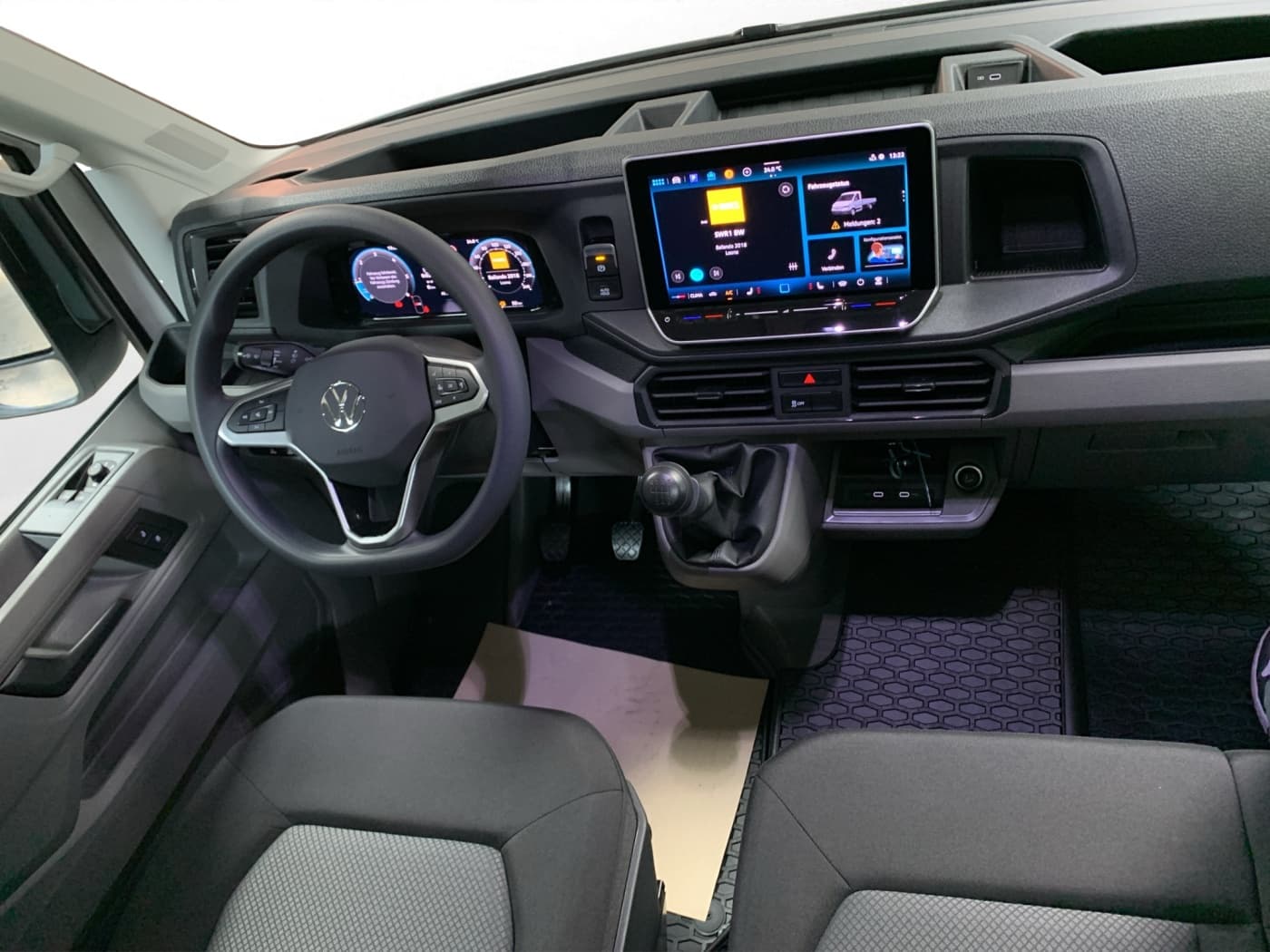 Volkswagen Crafter 35 2.0 TDI 103 kW Pritsche L2 FWD Bild 9