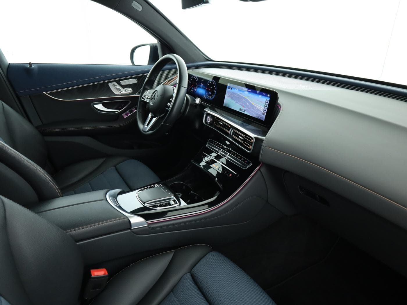 Mercedes-Benz EQC 400 4M Bild 17