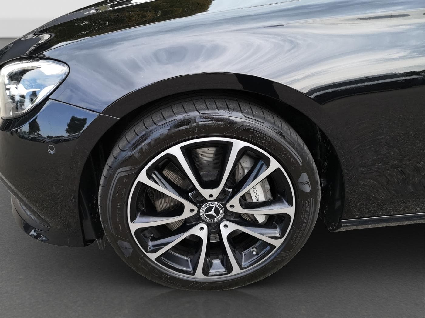 Mercedes-Benz E 400 d 4M T Bild 18