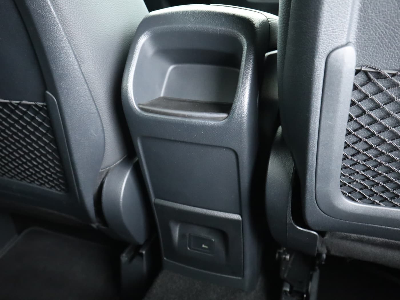 Mercedes-Benz B 220 d 4M Bild 23