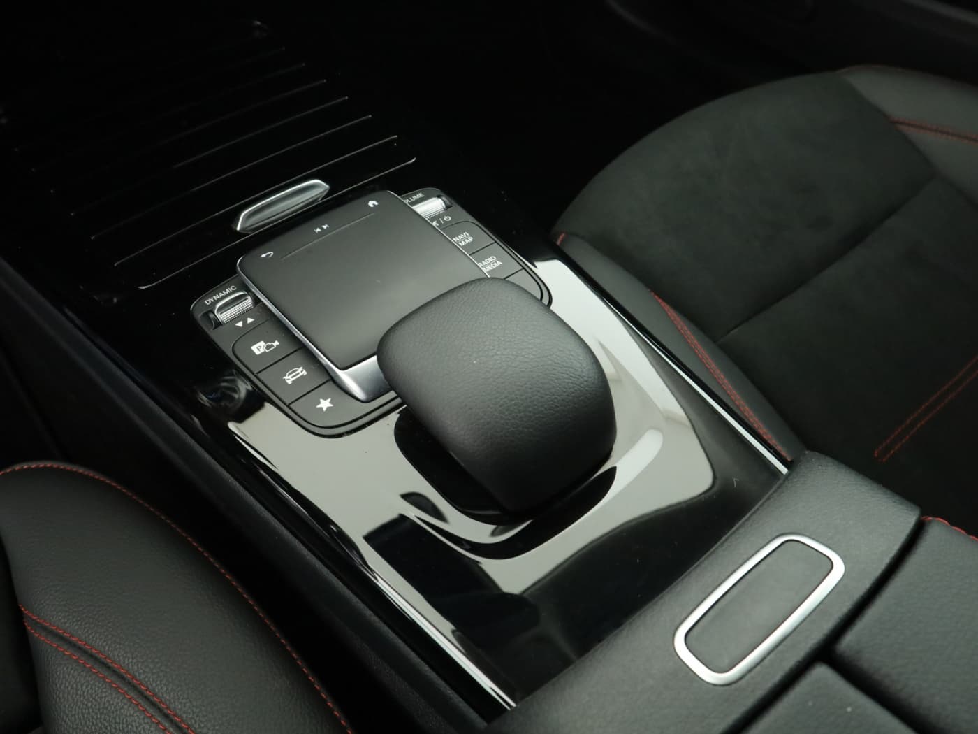 Mercedes-Benz A 250 e Bild 15