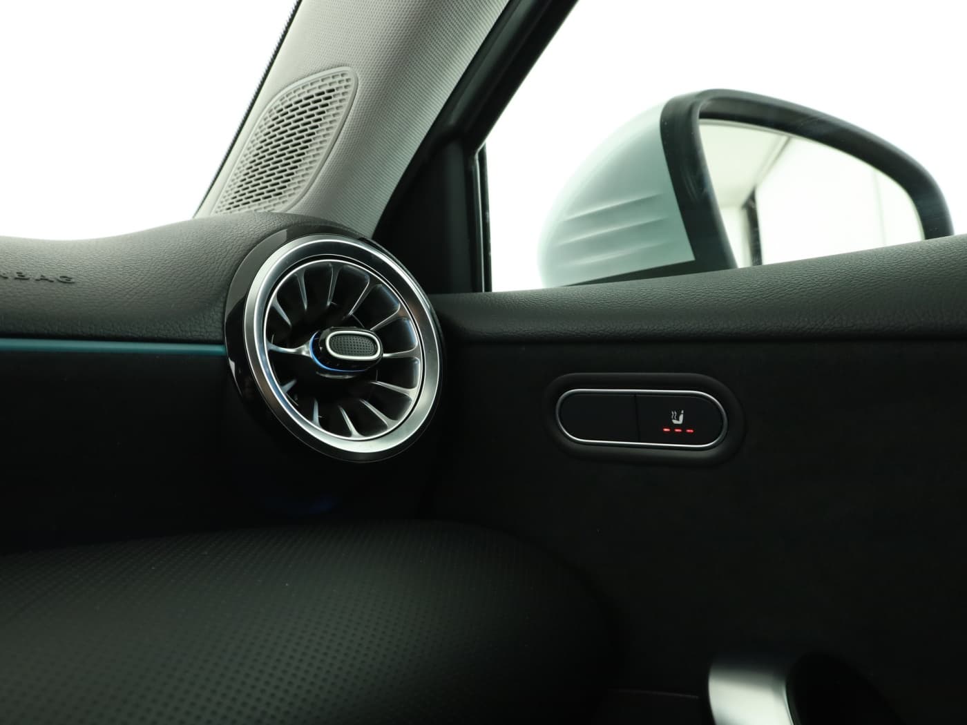 Mercedes-Benz A 250 e Bild 16