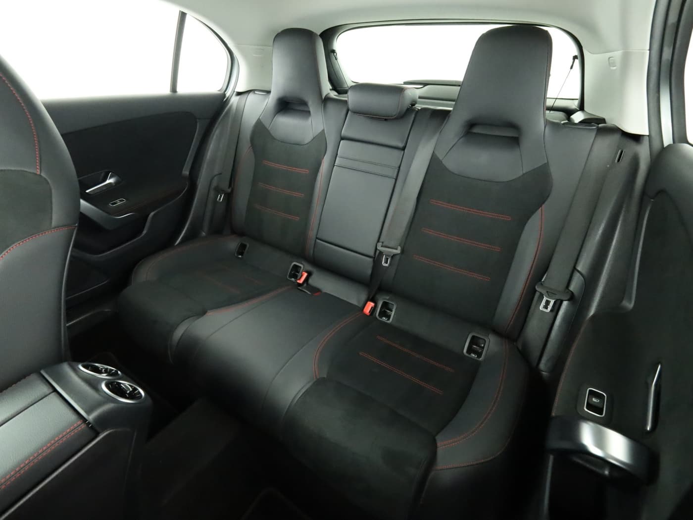 Mercedes-Benz A 250 e Bild 18