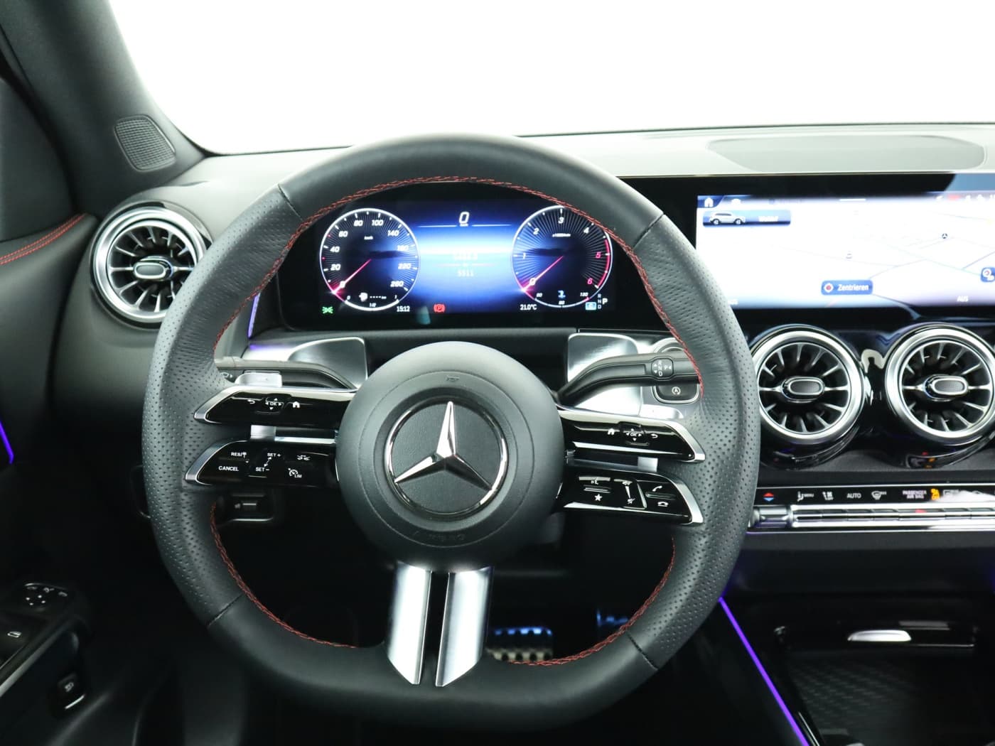 Mercedes-Benz GLB 220 d 4M Bild 11