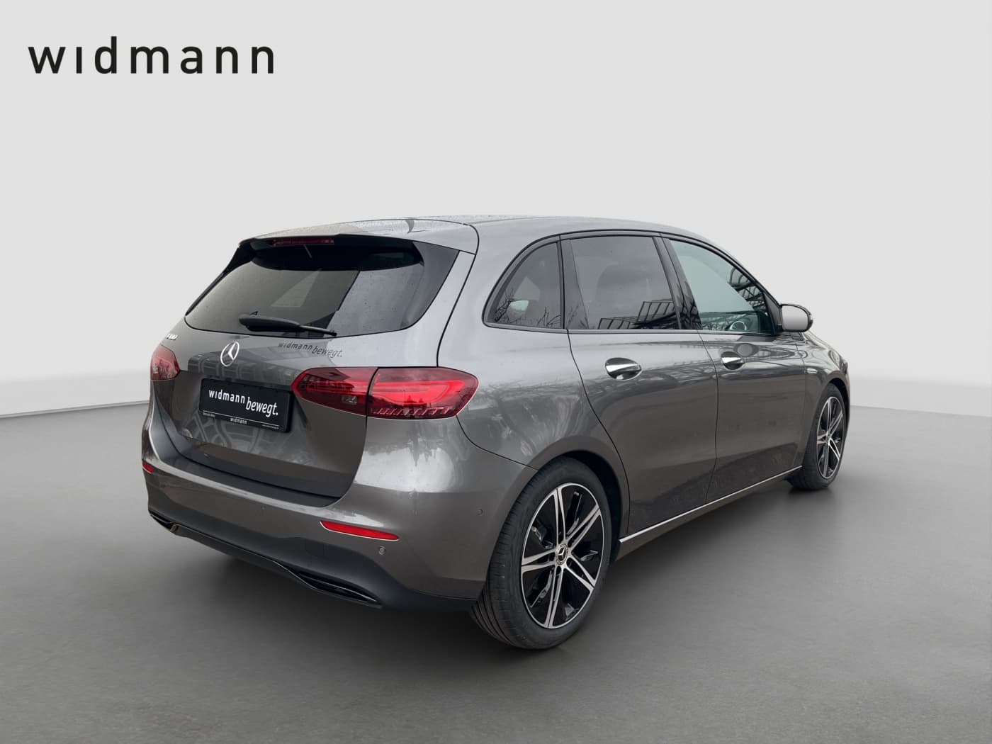 Mercedes-Benz B 180 Bild 3