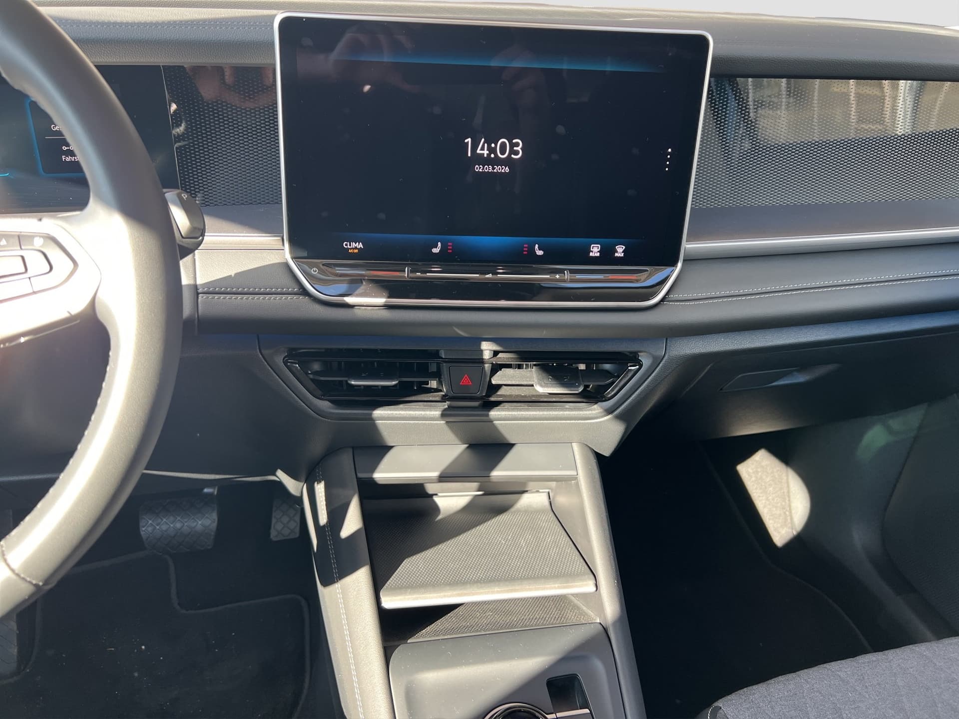 Volkswagen Tayron Life 1.5 eTSI 150 PS DSG AHK Kamera Bild 11