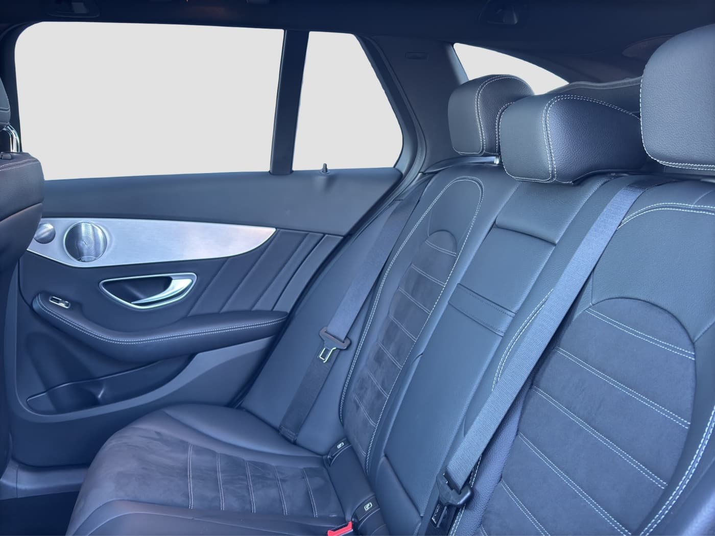 Mercedes-Benz C 300 de T Bild 17