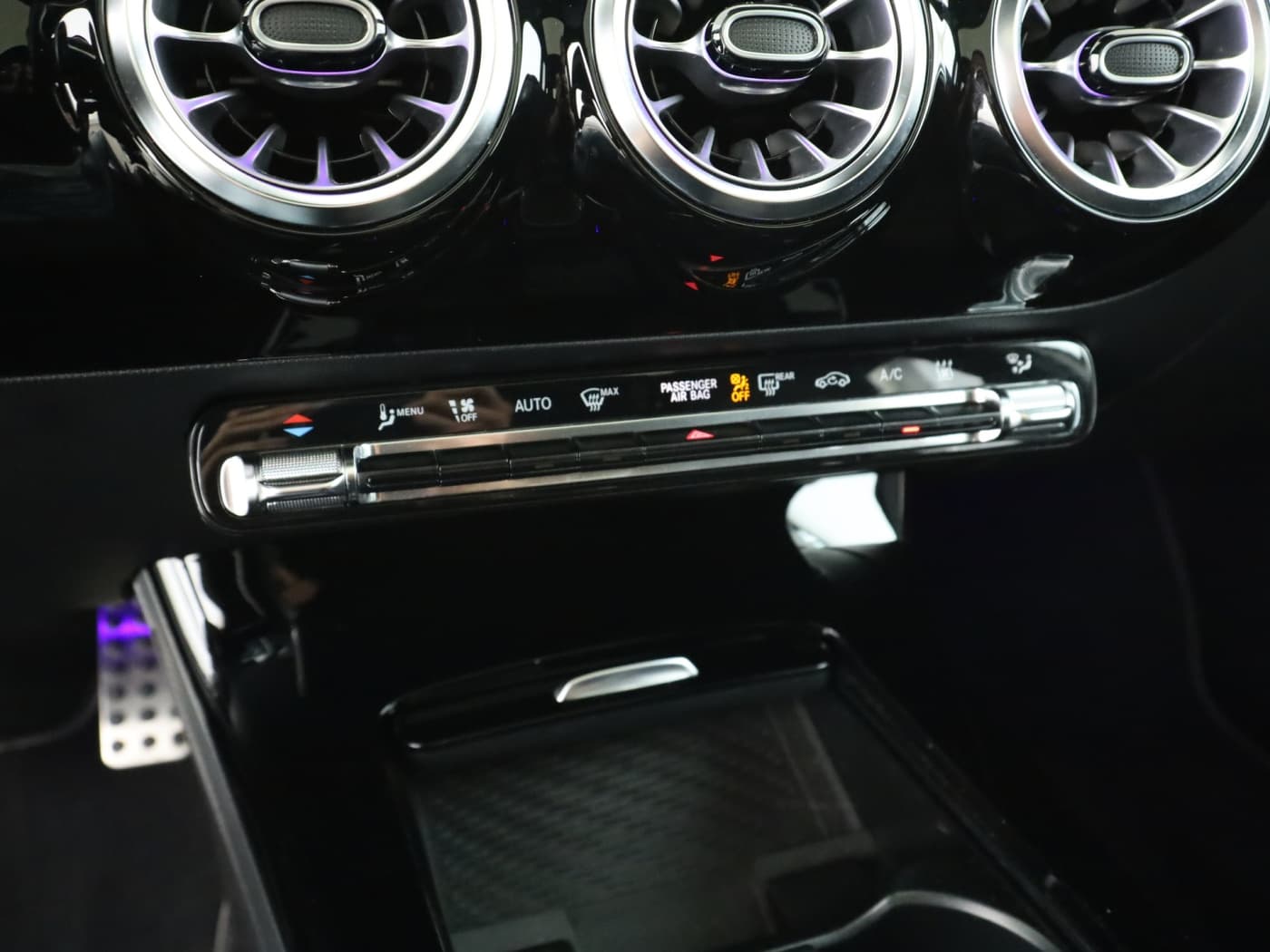 Mercedes-Benz A 250 e Bild 14