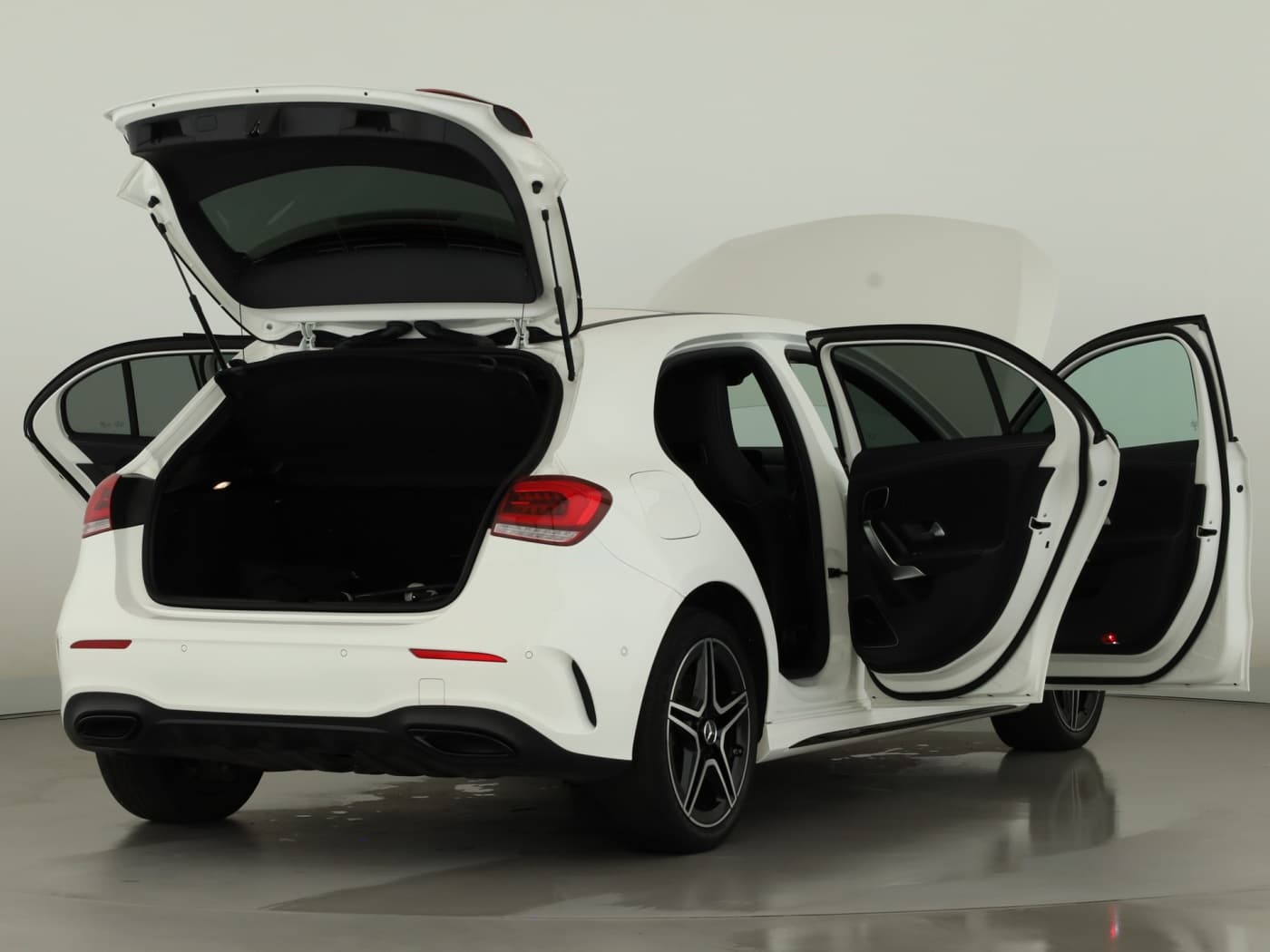 Mercedes-Benz A 250 e Bild 9