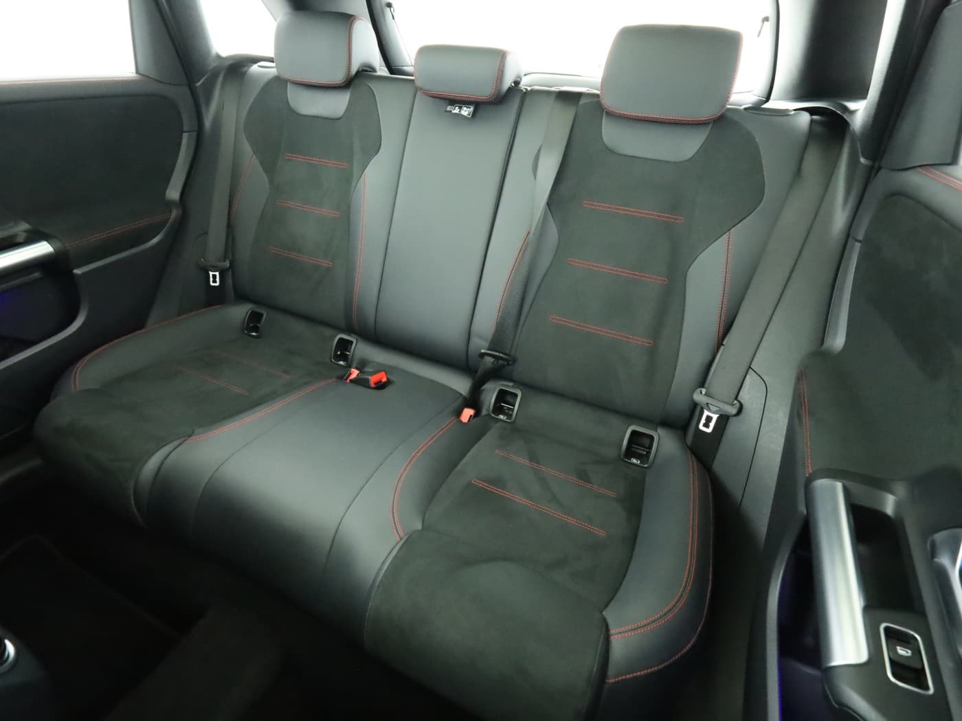 Mercedes-Benz B 200 Bild 18