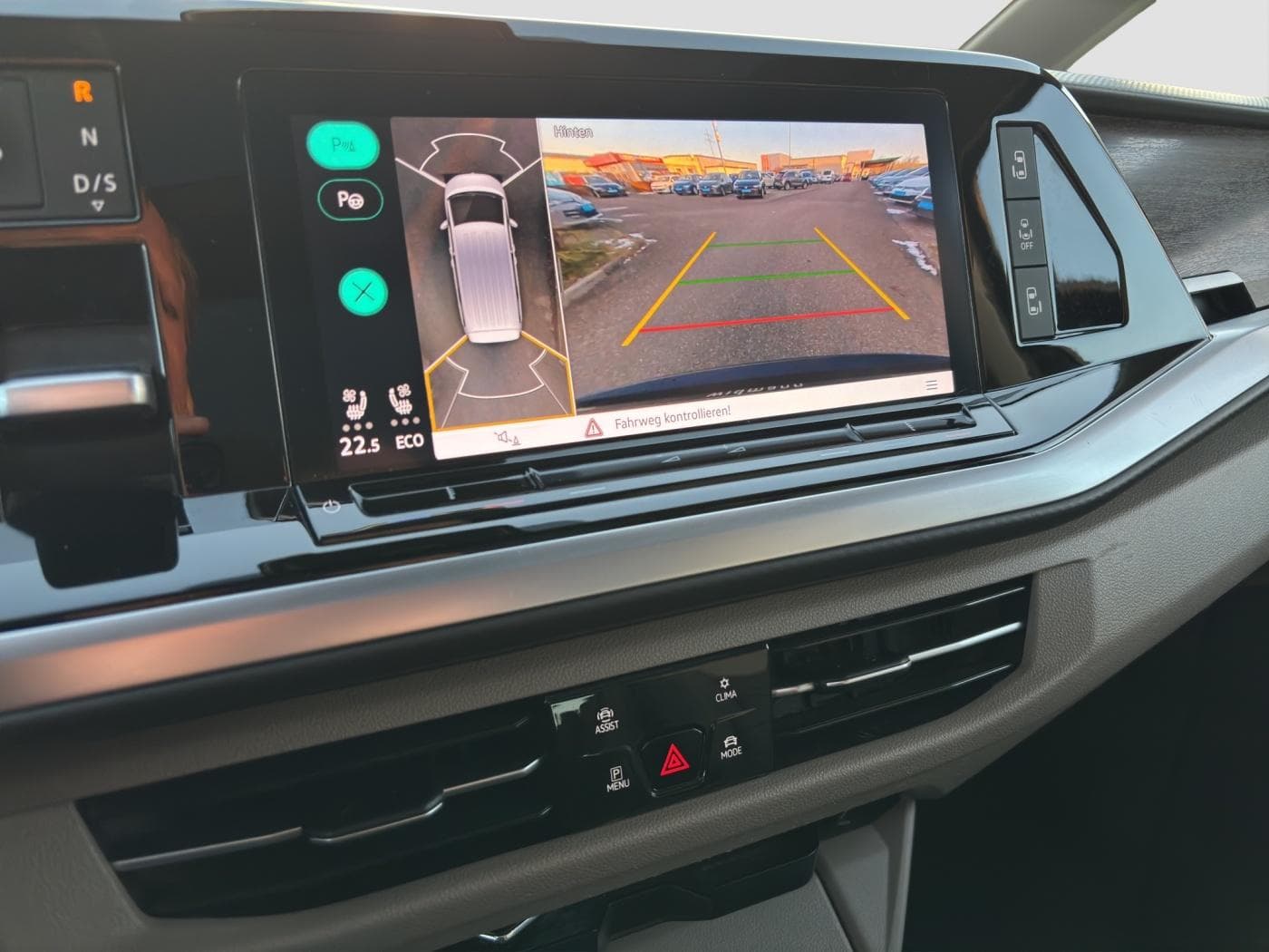 Volkswagen T7 Multivan 1.4 TSI eHybrid Style Bild 13