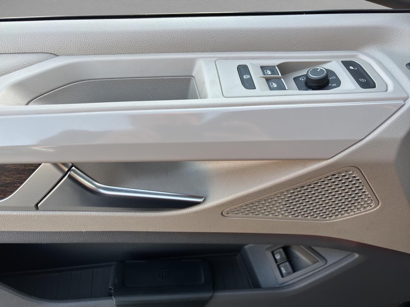 Volkswagen T7 Multivan 1.4 TSI eHybrid Style Bild 16