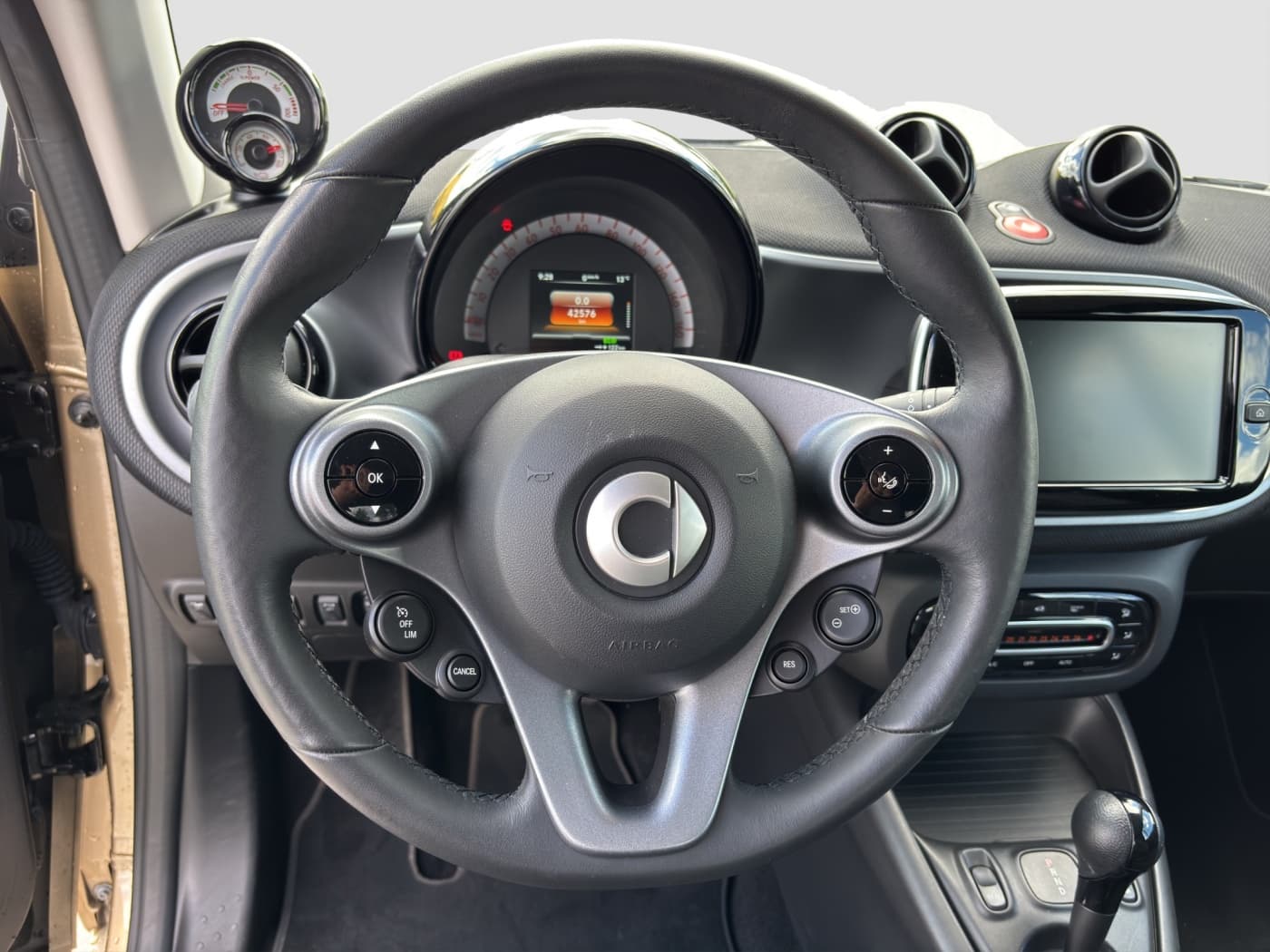 Smart fortwo EQ cabrio Bild 10