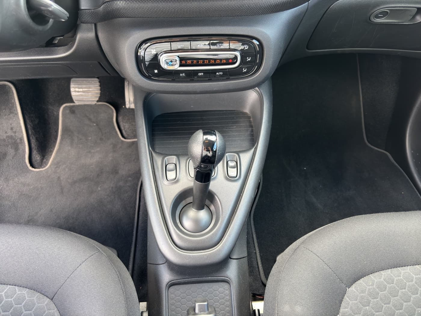 Smart fortwo EQ cabrio Bild 13
