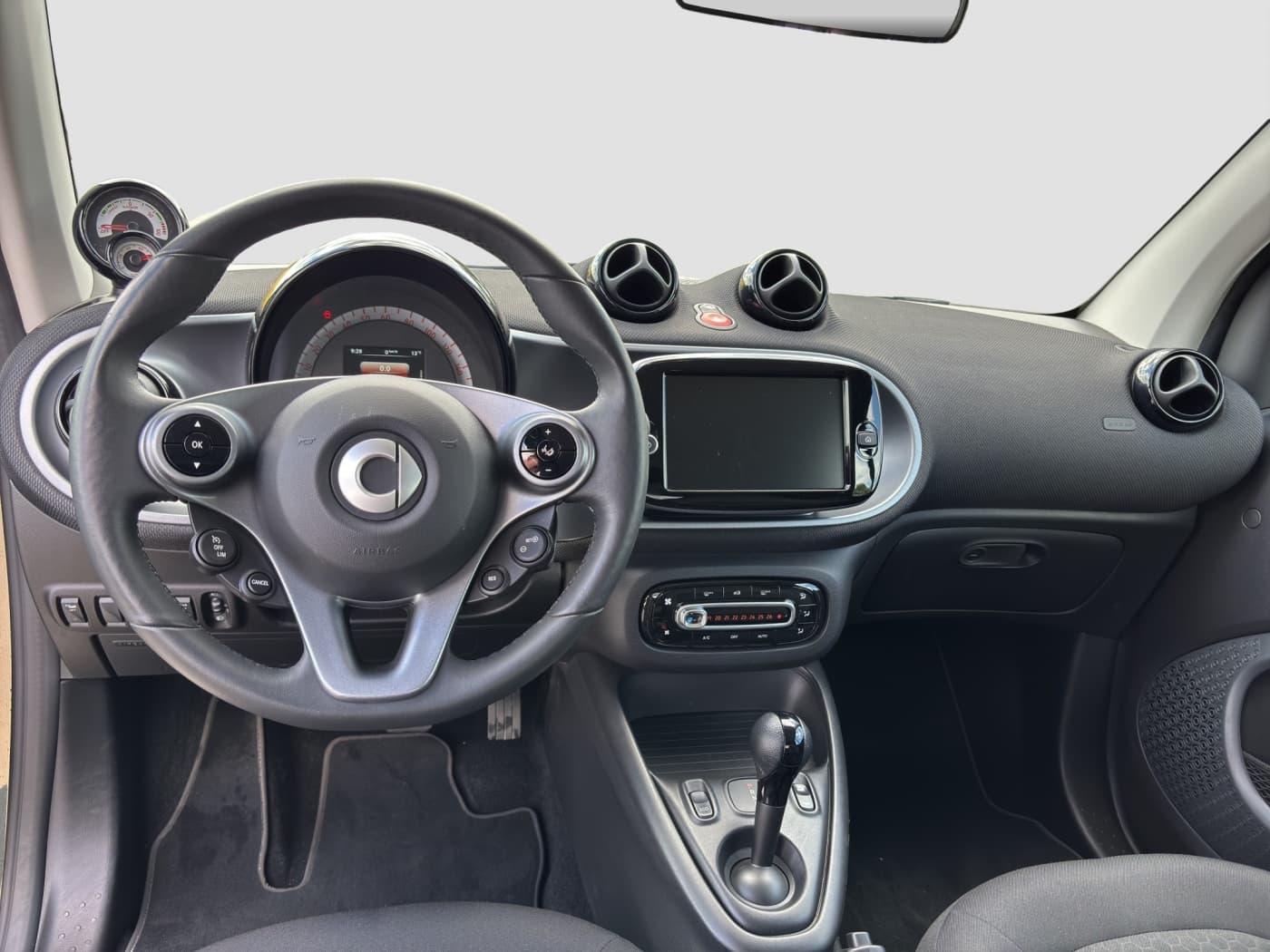 Smart fortwo EQ cabrio Bild 9