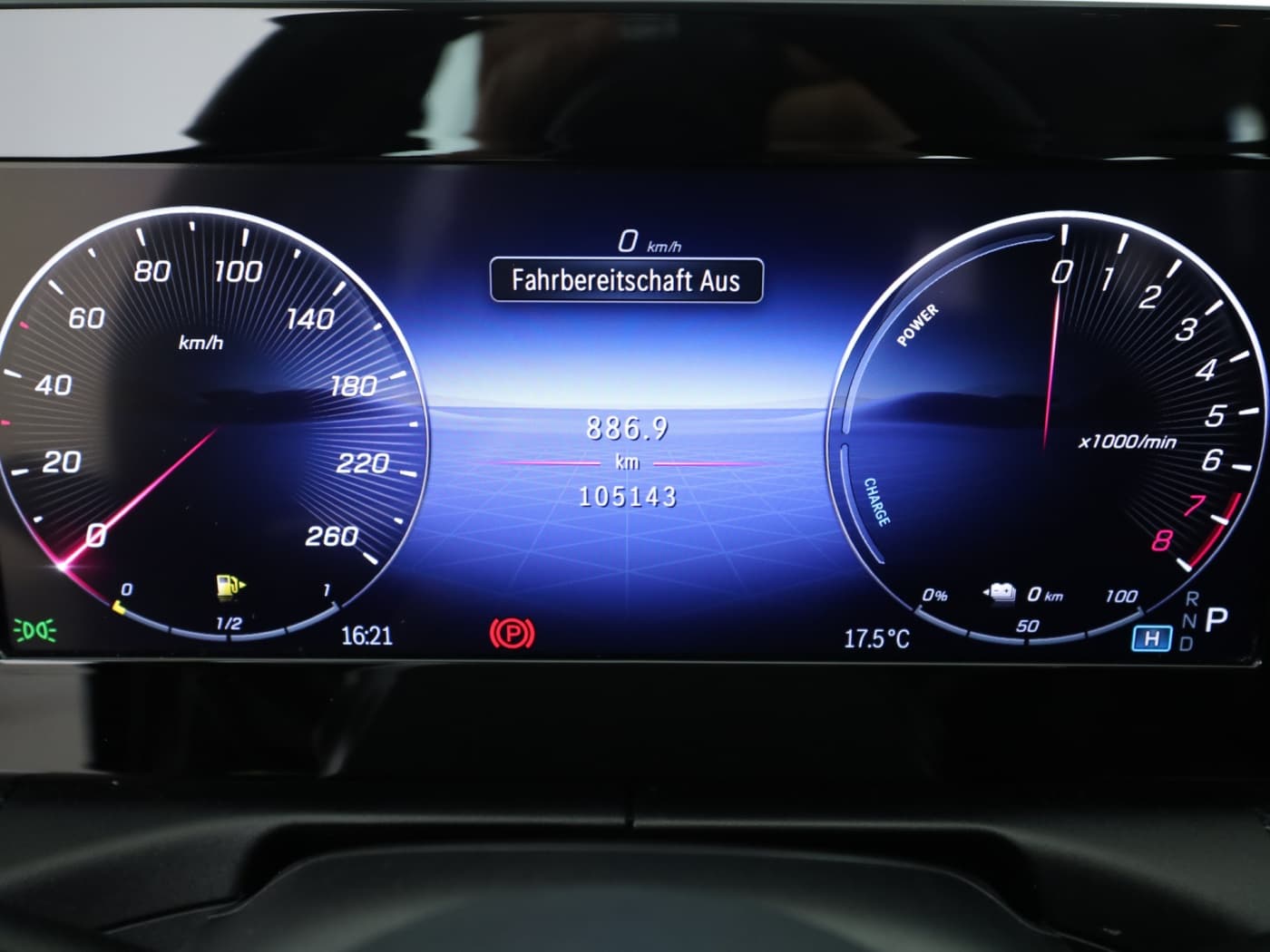 Mercedes-Benz C 300 e T Bild 12