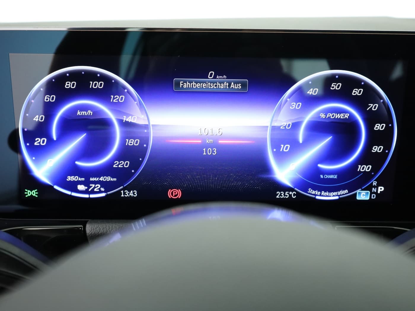 Mercedes-Benz EQA 250+ Bild 12