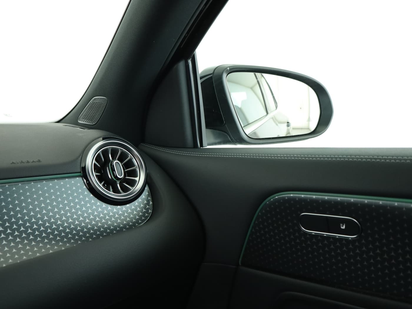 Mercedes-Benz EQA 250+ Bild 16