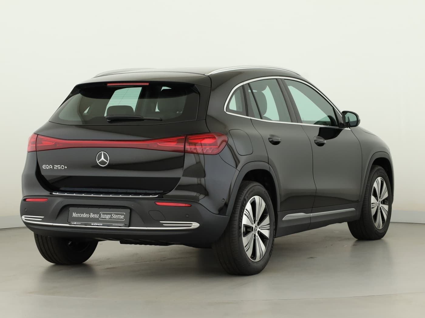 Mercedes-Benz EQA 250+ Bild 2