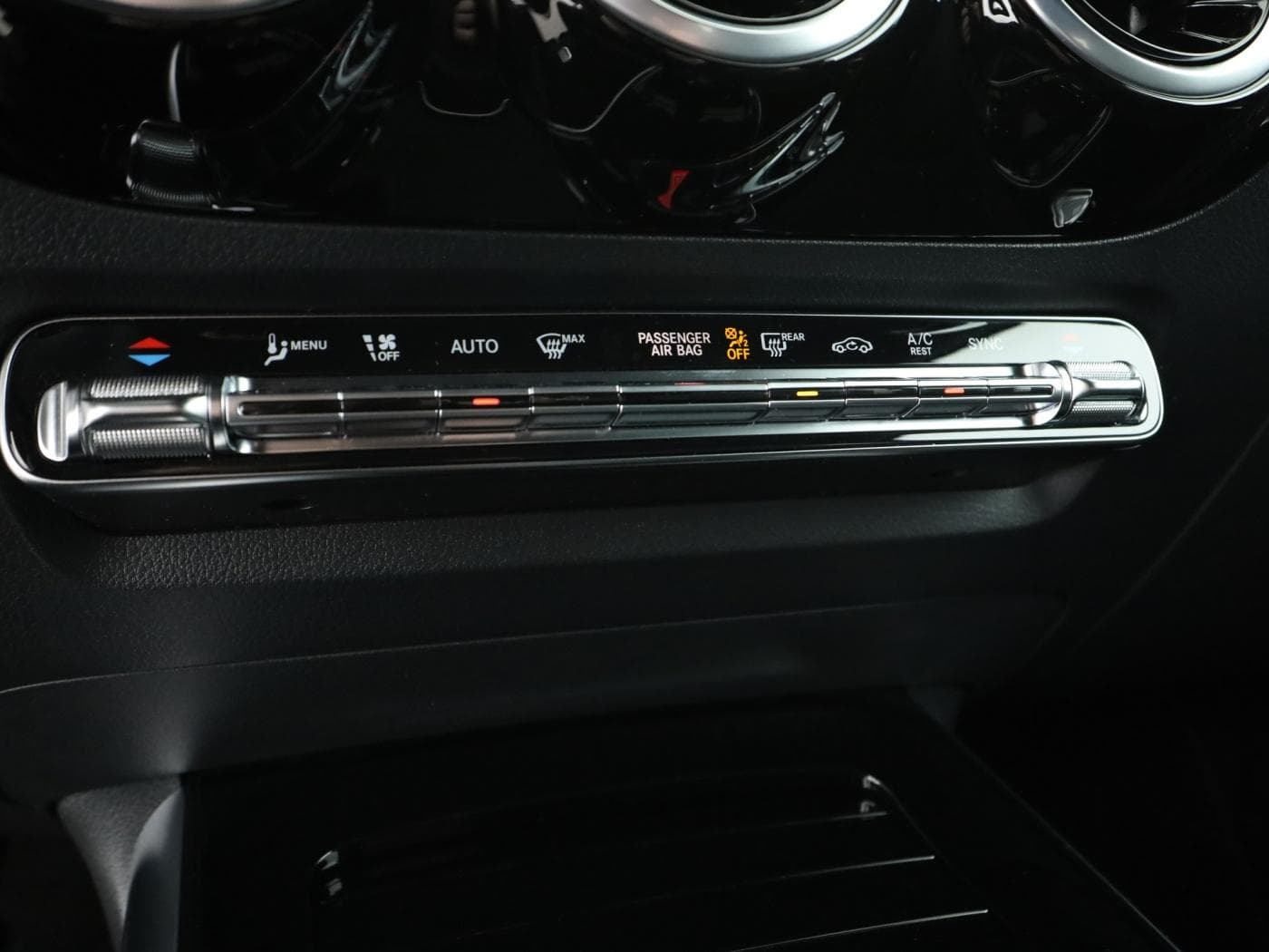 Mercedes-Benz B 220 d Bild 14