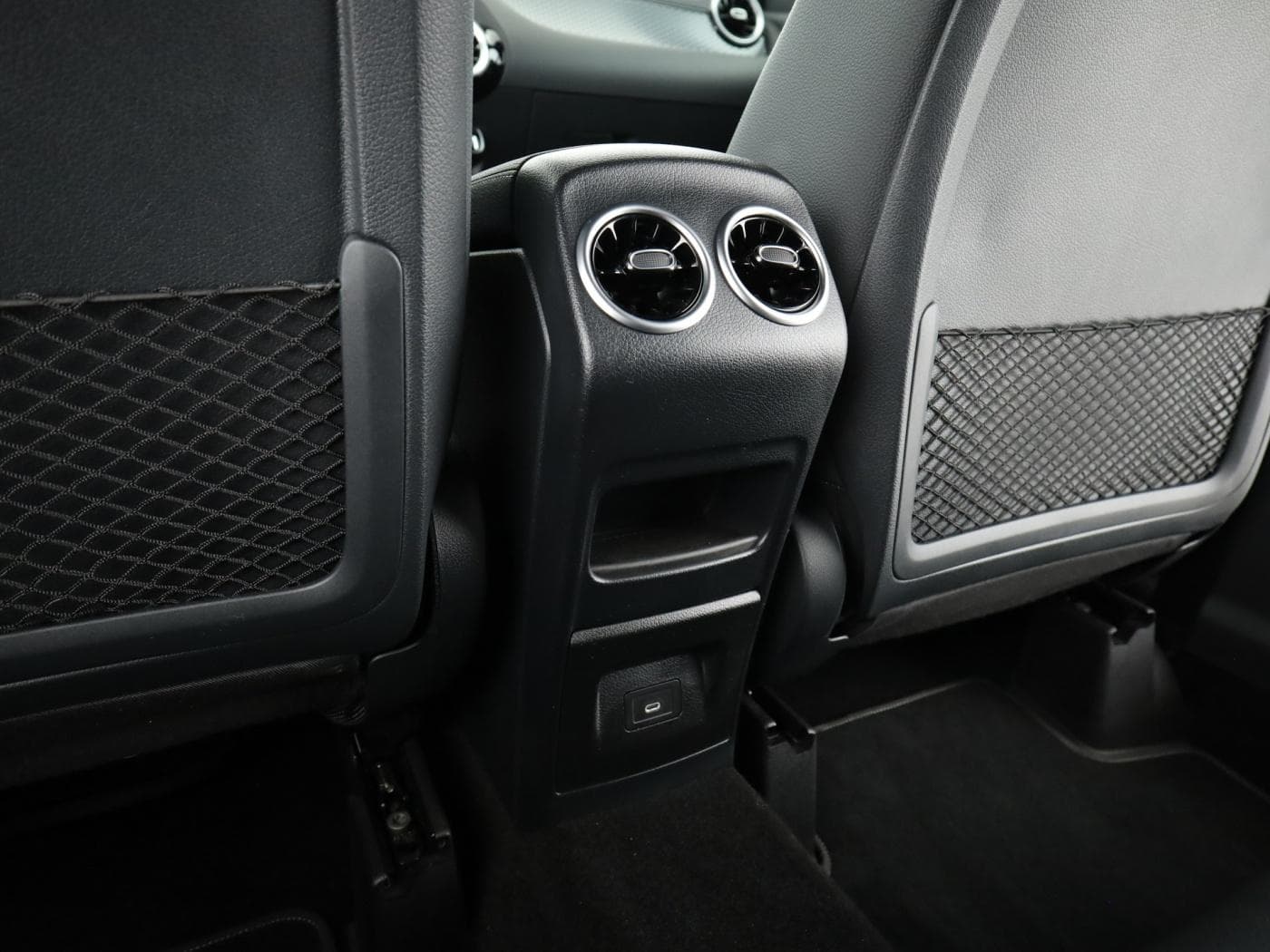 Mercedes-Benz B 220 d Bild 23