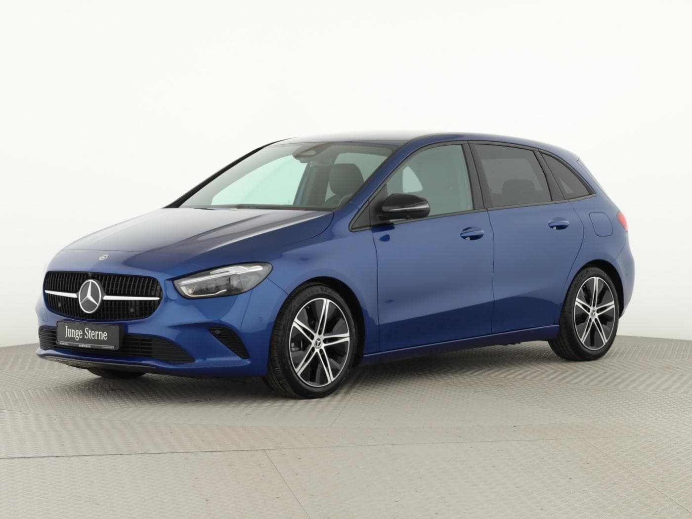 Mercedes-Benz B 220 d Bild 5